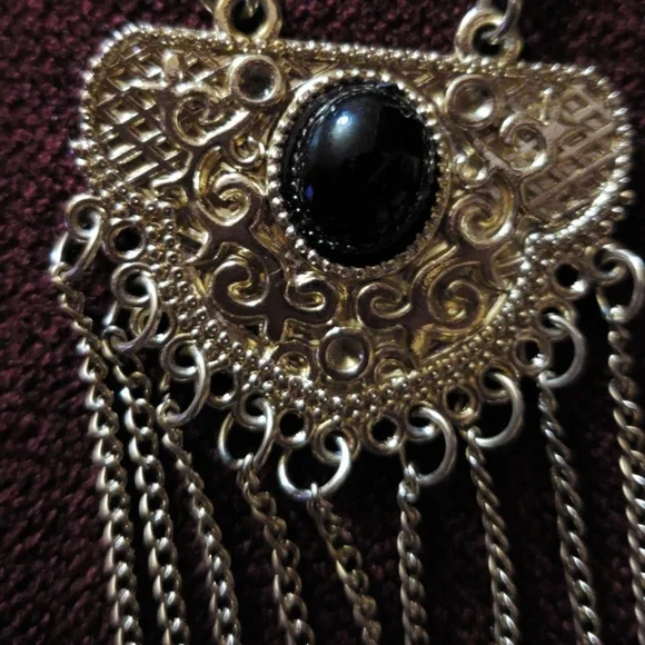 Long Vintage Necklace - Picture 5 of 6